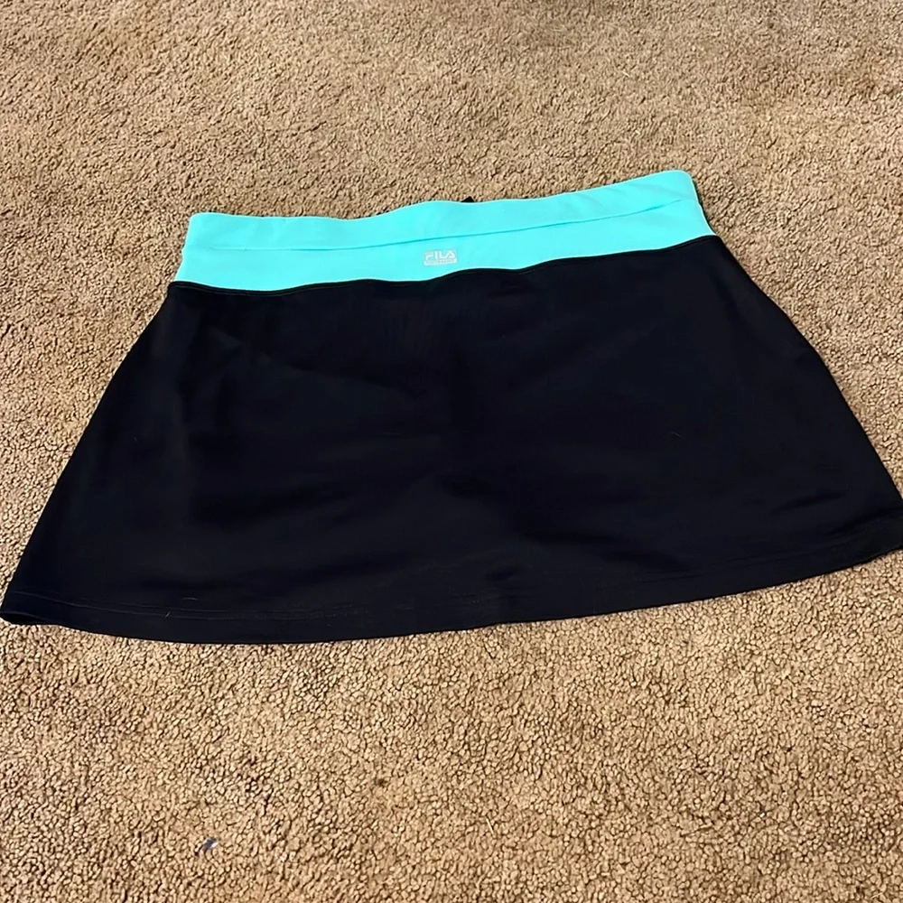 Fila Sport Skort Skirt Womens Medium Sea Foam Green and Black - Picture 3 of 5